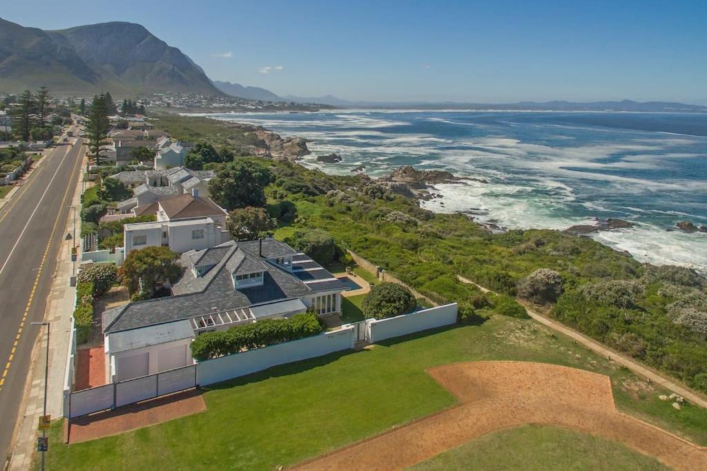 Wild Waters At Kraal Rock On The Cliffs In Hermanus Villa Eksteriør billede